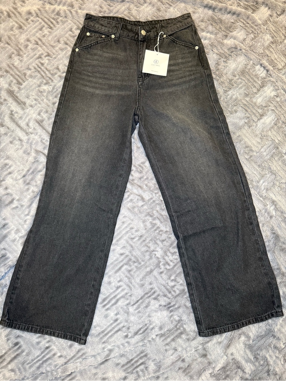 Cicy Bell Women's Black Wide-Leg Jeans